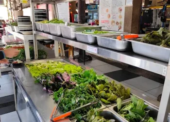 Nasi Ulam Penuh Rasa di Kota Bharu — Sekali Cuba, Memang Terus Rindu