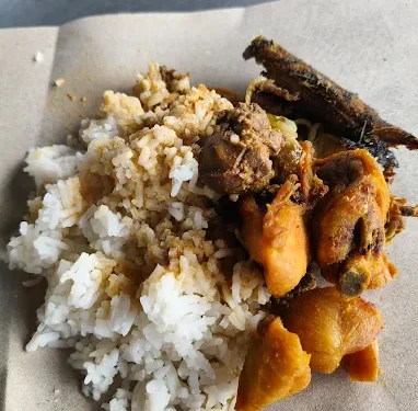Nasi Kak Wok Legend Kota Bharu: Simple Tapi Padu, Sekali Rasa Confirm Repeat