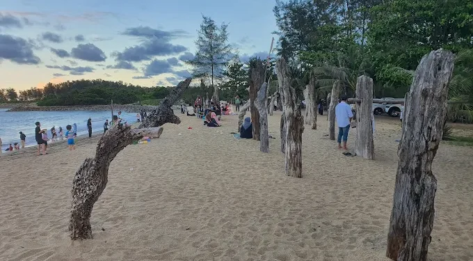 Pantai Nusuk (Sabak): Tempat Tenang Untuk Hilangkan Serabut Kepala