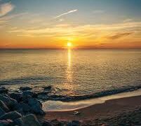 Pantai Cahaya Bulan, Kota Bharu – Tempat Tenang Lihat Matahari Jatuh Perlahan ke Laut
