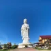 Wat Phothikyan Phutthaktham yang Memukau dengan Naga Gergasi
