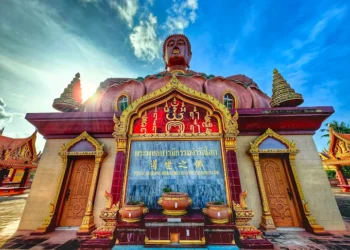 Spot Wajib Singgah di Tumpat: Wat Machimmaram & Patung Buddha Duduk Gergasi