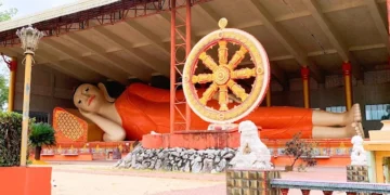 Wat Phothivihan & Patung Buddha Tidur Ikonik Kelantan