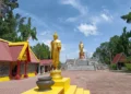 Keunikan Wat Phikulthong Vararam yang Memukau