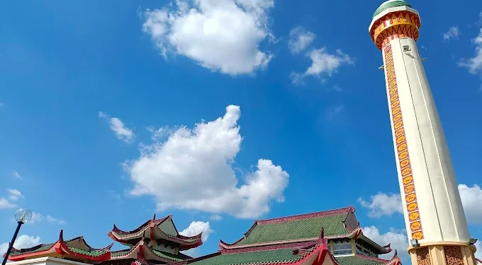 Keindahan Masjid Beijing di Rantau Panjang yang Menenangkan Jiwa