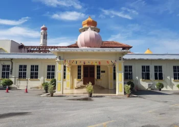 Masjid Bachok: Ketenangan di Masjid Jamek Mahmoodi yang Menghadap Laut